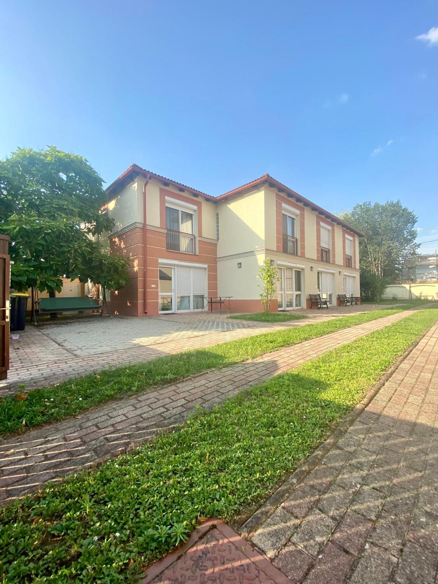 Apartamento Hajnal Vendeghaz Hajdúszoboszló Exterior foto